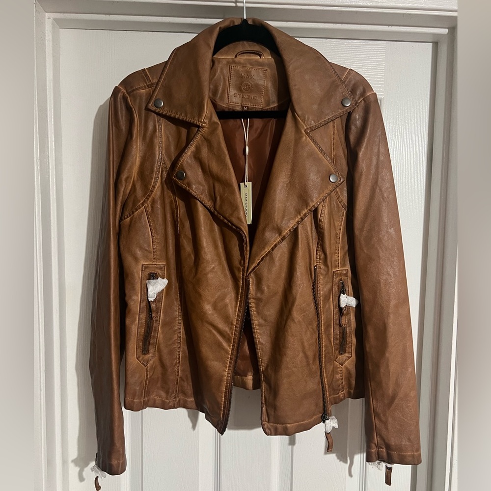 Max Studio faux leather jacket, beautiful bnwt!